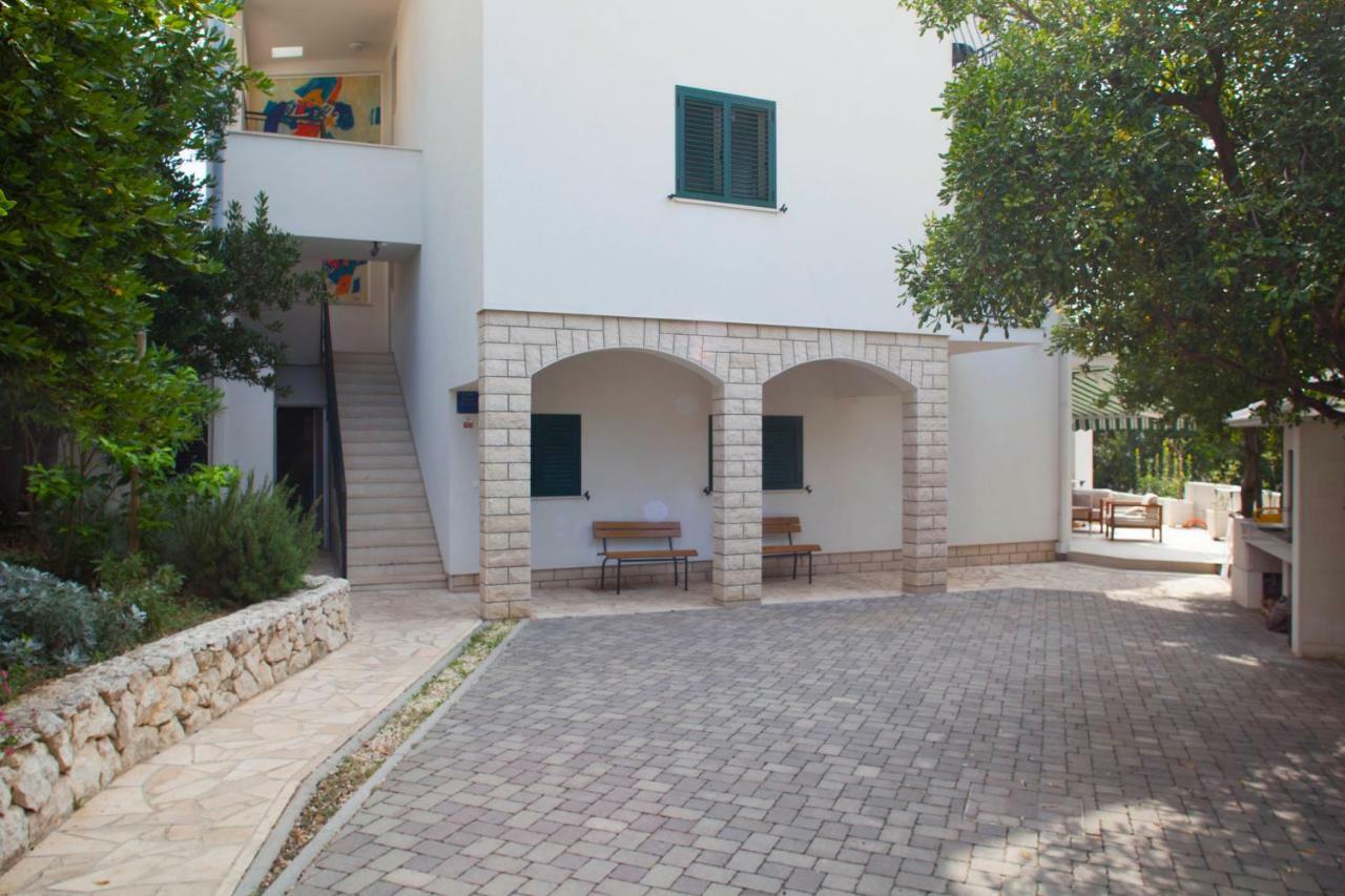 Apartments Aurelia Baska Voda Luaran gambar
